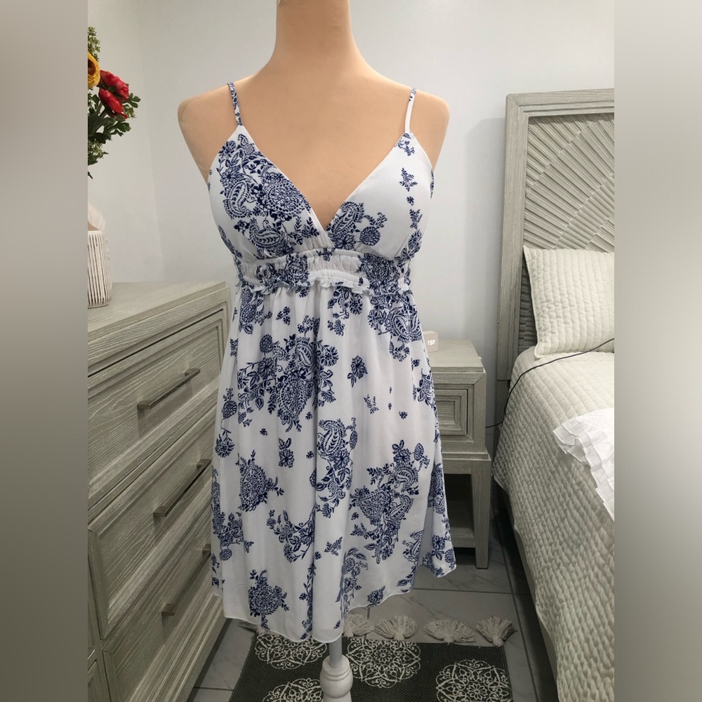 Elegant Blue Floral Mini Dress